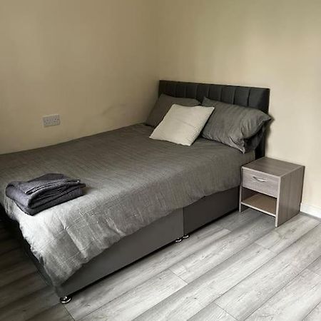 Extra Large House In Woolwich Villa Плъмстед Екстериор снимка