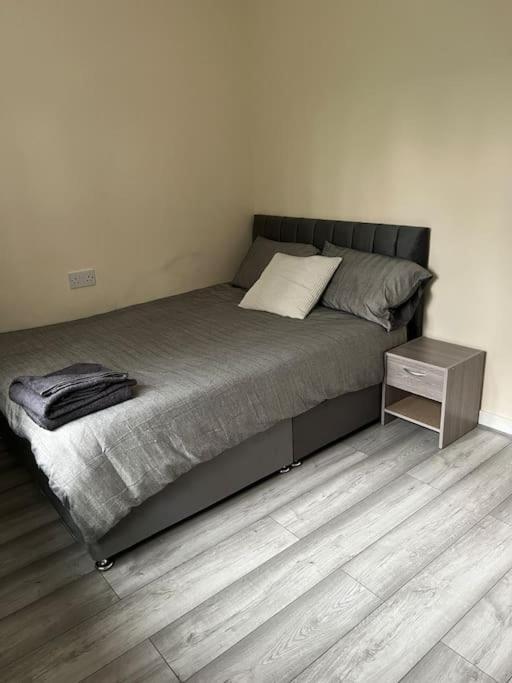 Extra Large House In Woolwich Villa Плъмстед Екстериор снимка