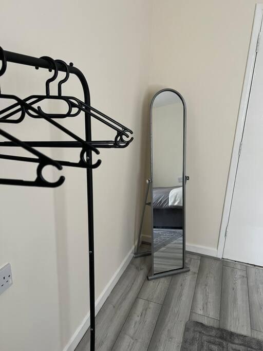 Extra Large House In Woolwich Villa Плъмстед Екстериор снимка